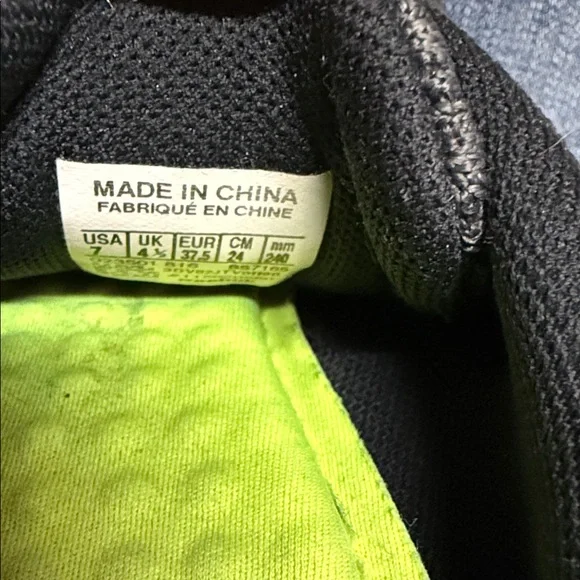 Reebok z rated Black Trainers with Neon Green Insoles - Picture 3 of 3